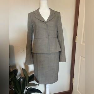 Ann Taylor custome set blazer & skirt